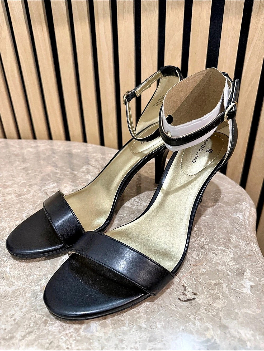 Bandolino Women's Madia Dress Sandal in Black Nappa Synthetic 9.5 NWOB